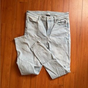 American Eagle Outfitters Light Blue Skinny Jeans